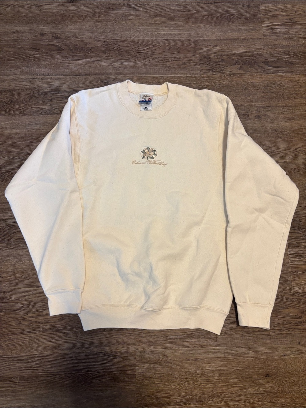 vintage colonial williamsburg crewneck